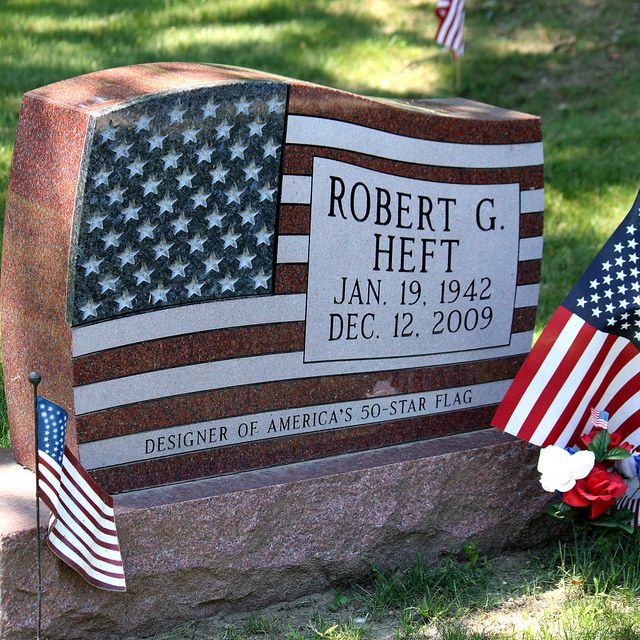 Robert G. Heft graveside tombstone